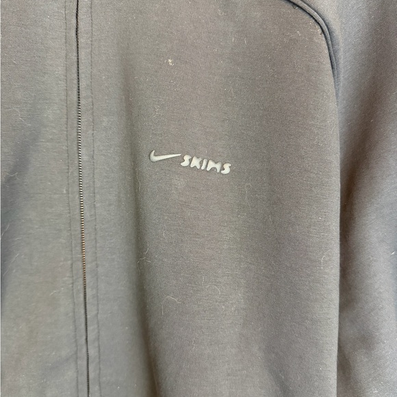 NikeSkims Matte Tricot Oversized Track Jacket Obsidian - Picture 3 of 4